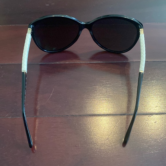 Chanel Black Sunglsses - Picture 6 of 10